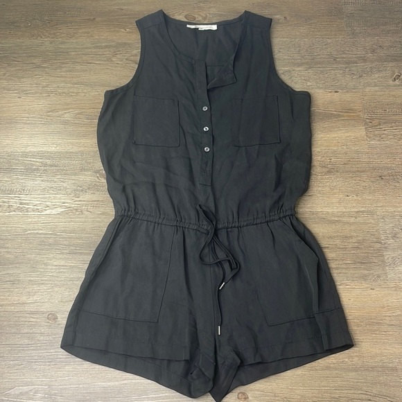 The Impeccable Pig Women’s Black Button Up Sleeveless Shorts Romper, size Medium - Picture 2 of 11